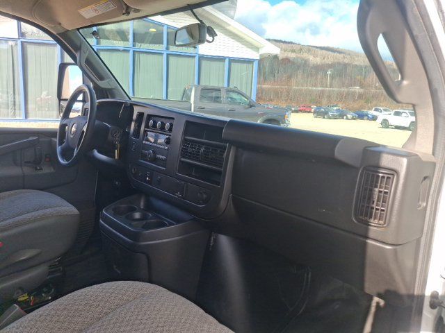 2019 Chevrolet Express Cutaway Work Van - 23096037 - 20