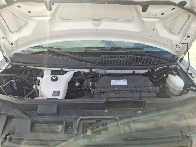 2019 Chevrolet Express Cutaway Work Van - 23096037 - 22