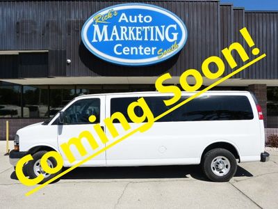 2019 Chevrolet Express Passenger - 1GAZGPFG7K1222590