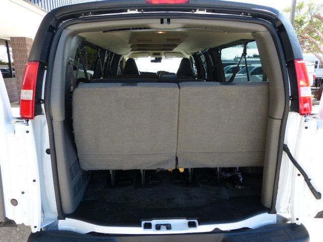 2019 Chevrolet Express Passenger 6.0L V8 GAS*3500*LT*155" WB*15 PASSENGER*HARD TO FIND!! - 23000339 - 14