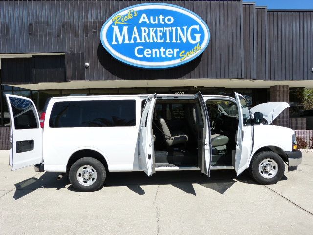 2019 Chevrolet Express Passenger 6.0L V8 GAS*3500*LT*155" WB*15 PASSENGER*HARD TO FIND!! - 23000339 - 15