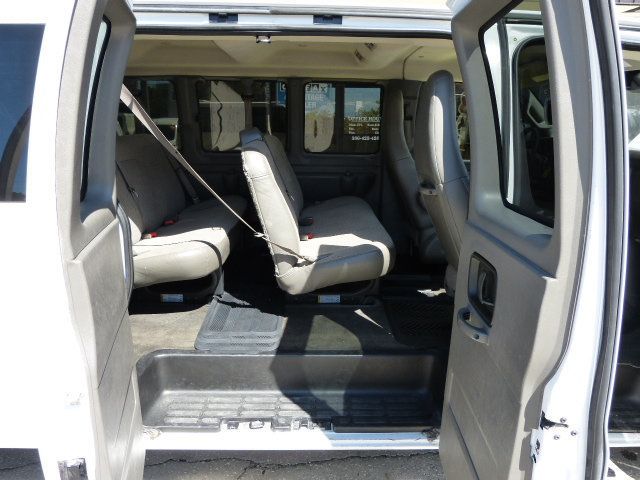 2019 Chevrolet Express Passenger 6.0L V8 GAS*3500*LT*155" WB*15 PASSENGER*HARD TO FIND!! - 23000339 - 16