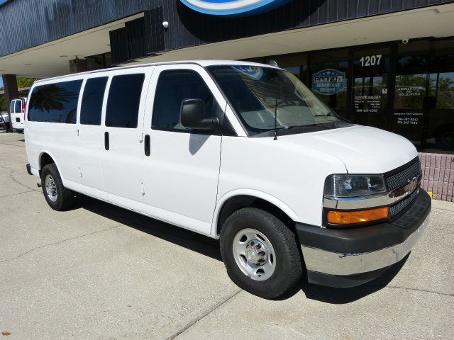 2019 Chevrolet Express Passenger 6.0L V8 GAS*3500*LT*155" WB*15 PASSENGER*HARD TO FIND!! - 23000339 - 5