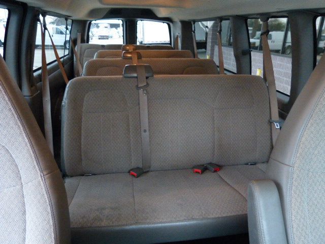2019 Chevrolet Express Passenger 6.0L V8 GAS*3500*LT*155" WB*15 PASSENGER*HARD TO FIND!! - 23009561 - 25