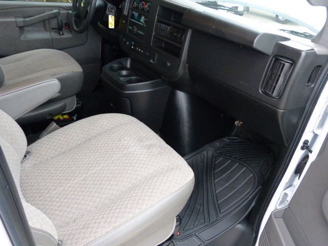 2019 Chevrolet Express Passenger 6.0L V8 GAS*3500*LT*155" WB*15 PASSENGER*HARD TO FIND!! - 23009561 - 28