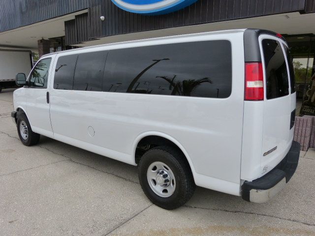 2019 Chevrolet Express Passenger 6.0L V8 GAS*3500*LT*155" WB*15 PASSENGER*HARD TO FIND!! - 23009561 - 2