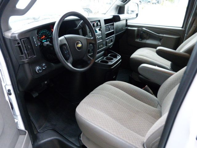 2019 Chevrolet Express Passenger 6.0L V8 GAS*3500*LT*155" WB*15 PASSENGER*HARD TO FIND!! - 23009561 - 31