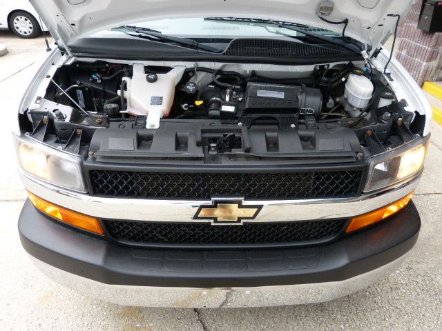 2019 Chevrolet Express Passenger 6.0L V8 GAS*3500*LT*155" WB*15 PASSENGER*HARD TO FIND!! - 23009561 - 8