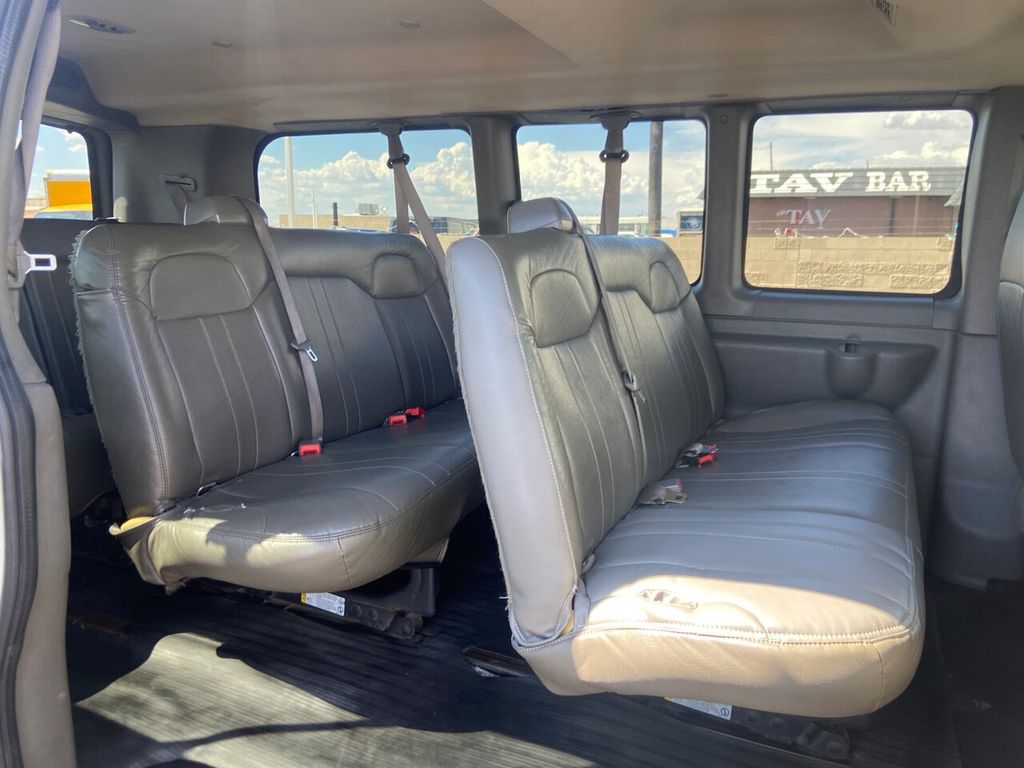 2019 Chevrolet Express Passenger RWD 3500 135" LS - 22066383 - 15
