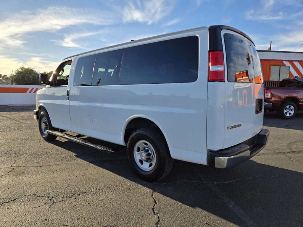 2019 Chevrolet Express Passenger RWD 3500 135" LT - 22683531 - 2