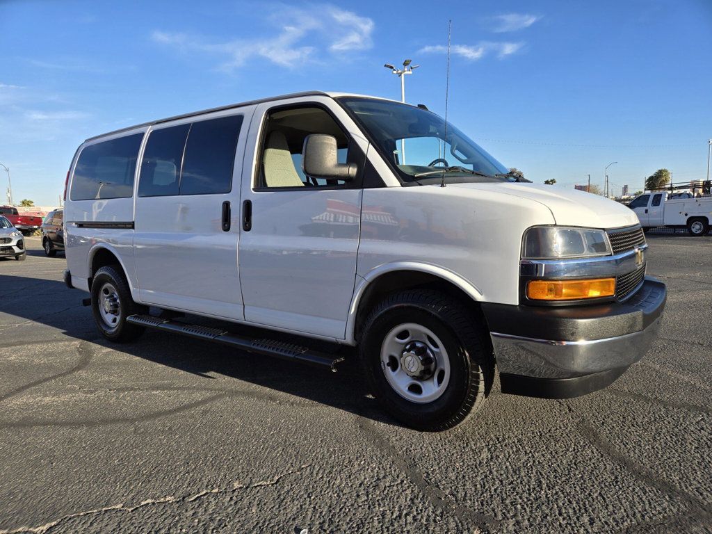 2019 Chevrolet Express Passenger RWD 3500 135" LT - 22683531 - 3