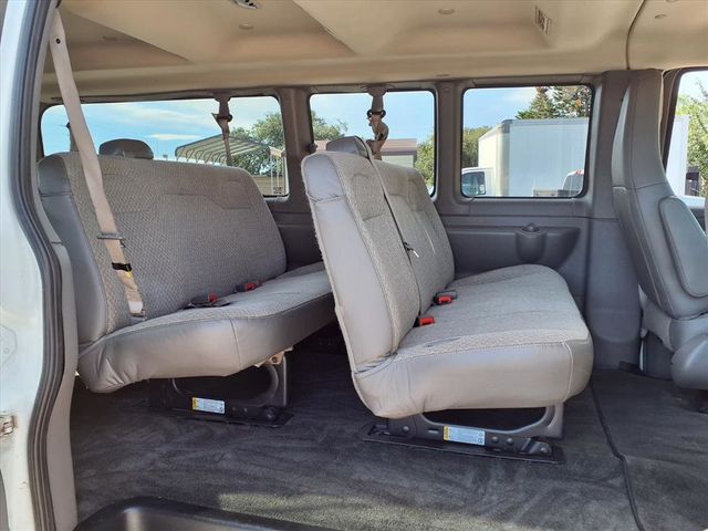 2019 Chevrolet Express Passenger RWD 3500 155" LT - 22911587 - 18