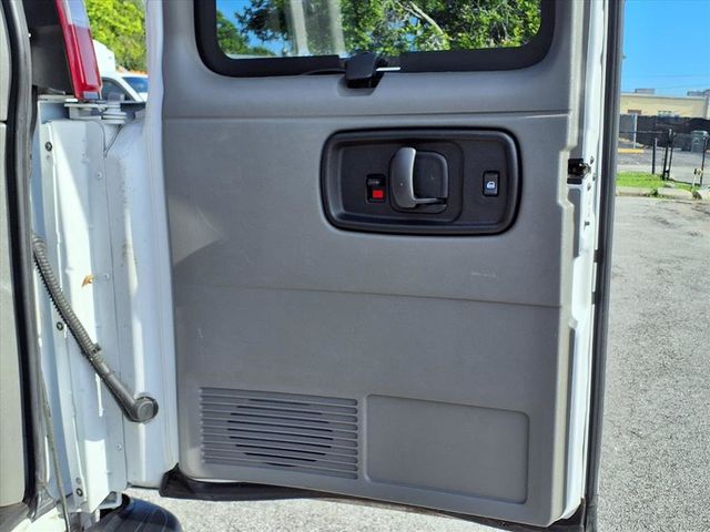 2019 Chevrolet Express Passenger RWD 3500 155" LT - 22911587 - 25