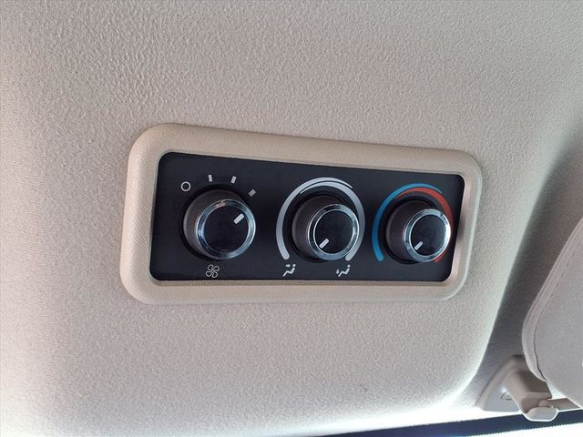 2019 Chevrolet Express Passenger RWD 3500 155" LT - 22911587 - 32