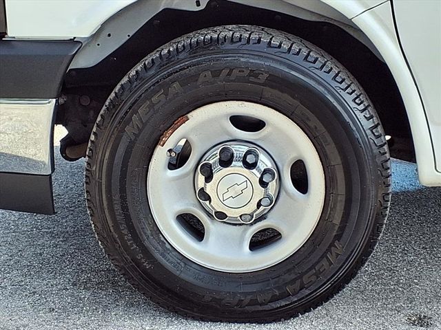 2019 Chevrolet Express Passenger RWD 3500 155" LT - 22911587 - 43