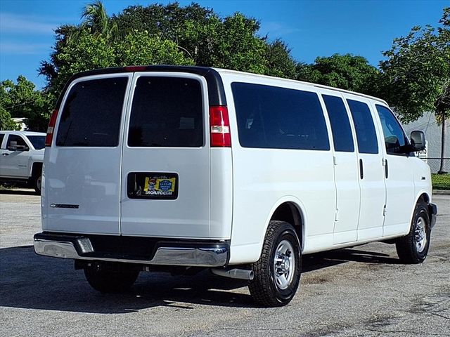 2019 Chevrolet Express Passenger RWD 3500 155" LT - 22911587 - 4
