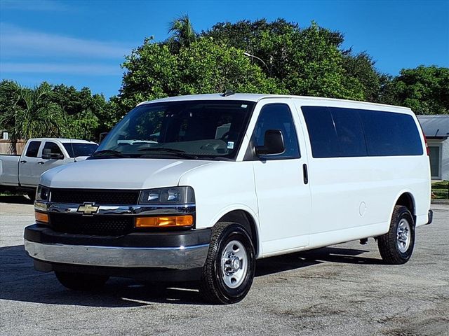 2019 Chevrolet Express Passenger RWD 3500 155" LT - 22911587 - 8