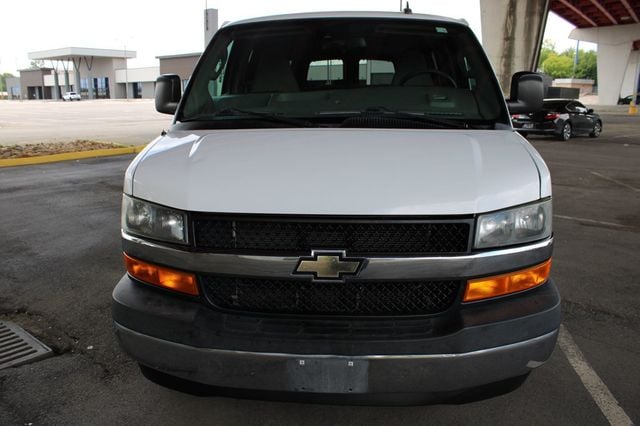 2019 Chevrolet Express Passenger RWD 3500 155" LT - 23047934 - 2