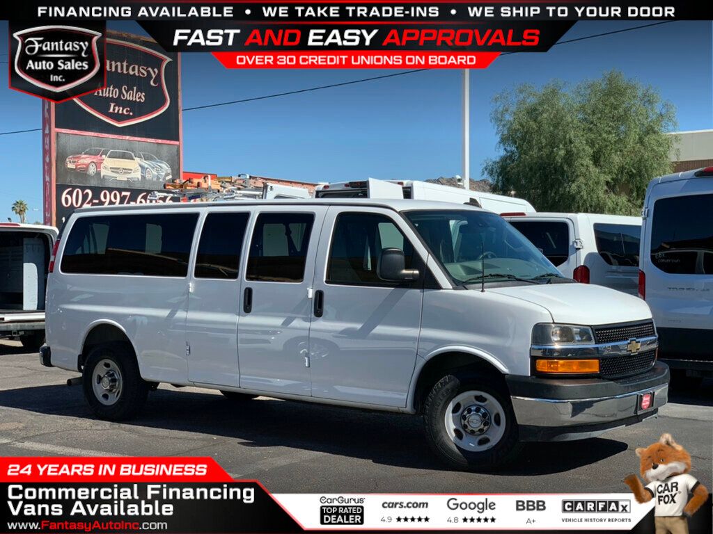 2019 Chevrolet Express Passenger RWD 3500 155" LT 15 Passenger - 22932934 - 0