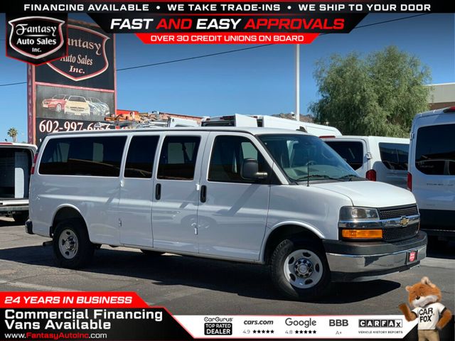 2019 Chevrolet Express Passenger RWD 3500 155" LT 15 Passenger - 22932934 - 0