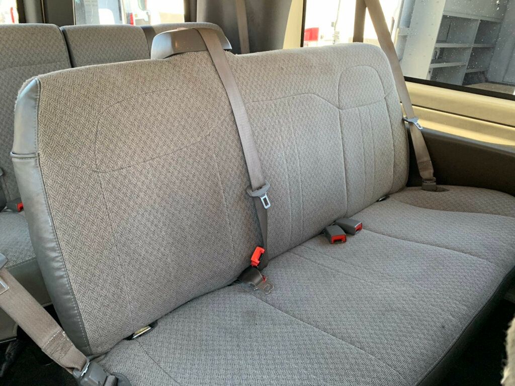 2019 Chevrolet Express Passenger RWD 3500 155" LT 15 Passenger - 22932934 - 9
