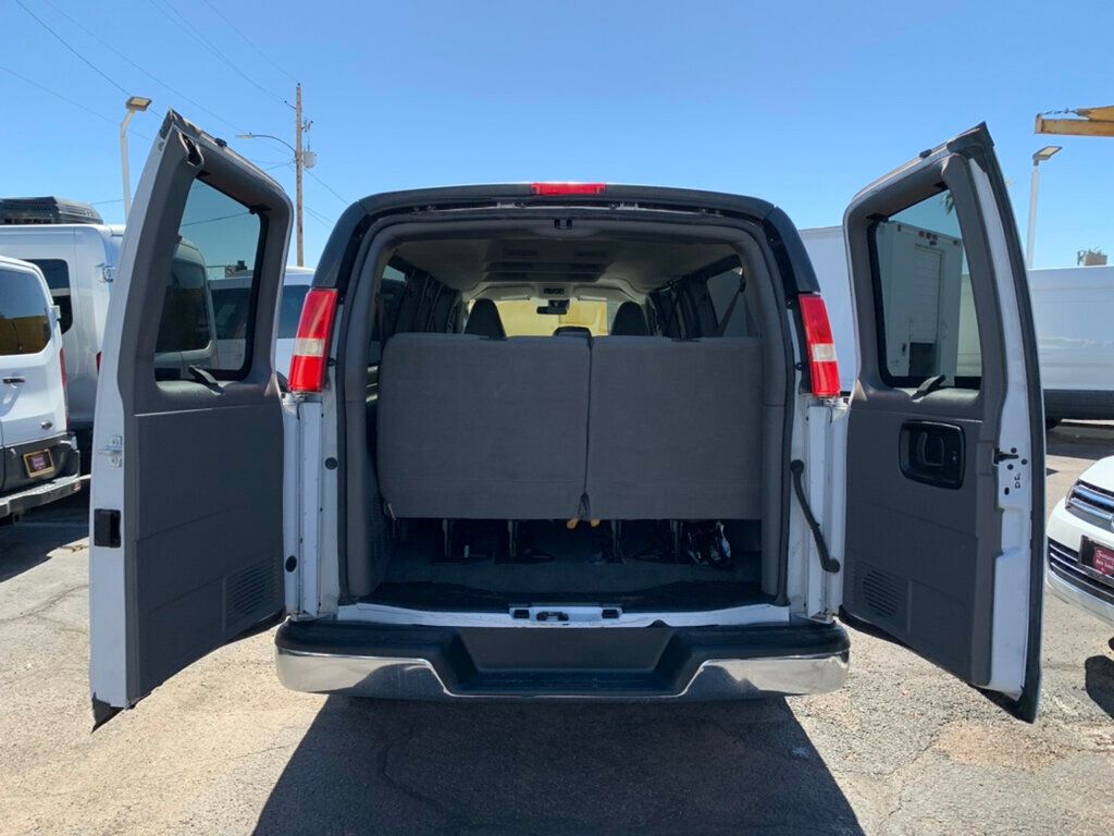 2019 Chevrolet Express Passenger RWD 3500 155" LT 15 Passenger - 22932934 - 13