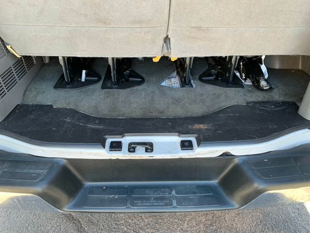 2019 Chevrolet Express Passenger RWD 3500 155" LT 15 Passenger - 22932934 - 16