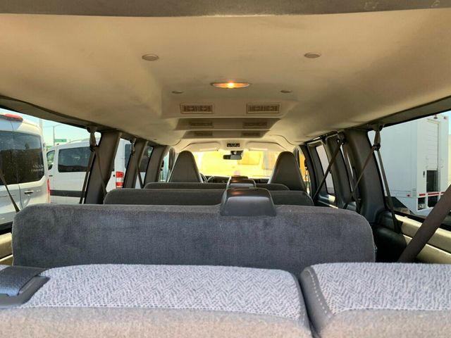 2019 Chevrolet Express Passenger RWD 3500 155" LT 15 Passenger - 22932934 - 17