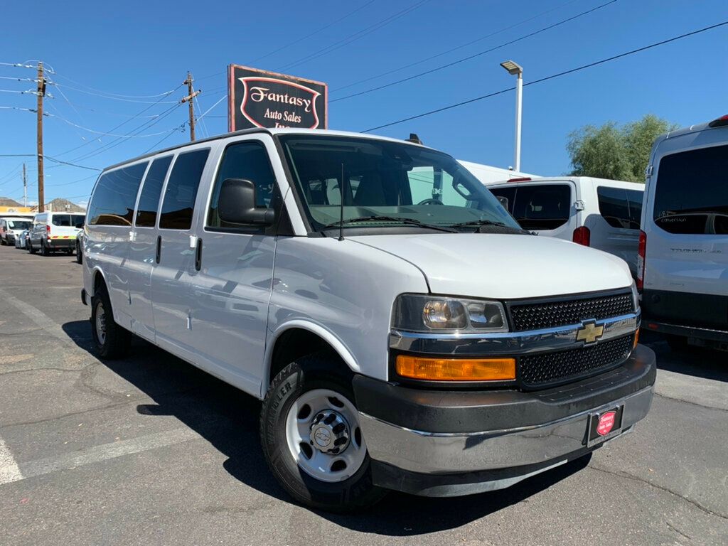 2019 Chevrolet Express Passenger RWD 3500 155" LT 15 Passenger - 22932934 - 21