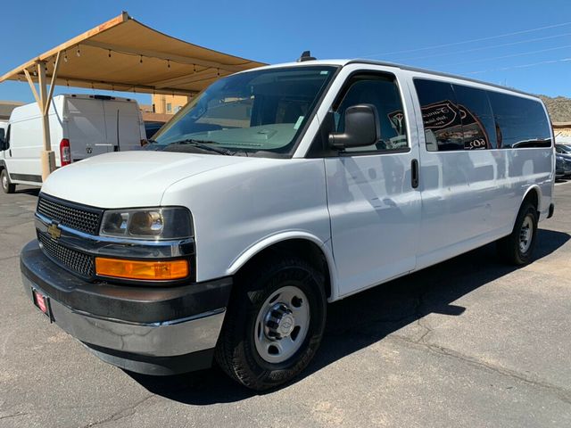 2019 Chevrolet Express Passenger RWD 3500 155" LT 15 Passenger - 22932934 - 25