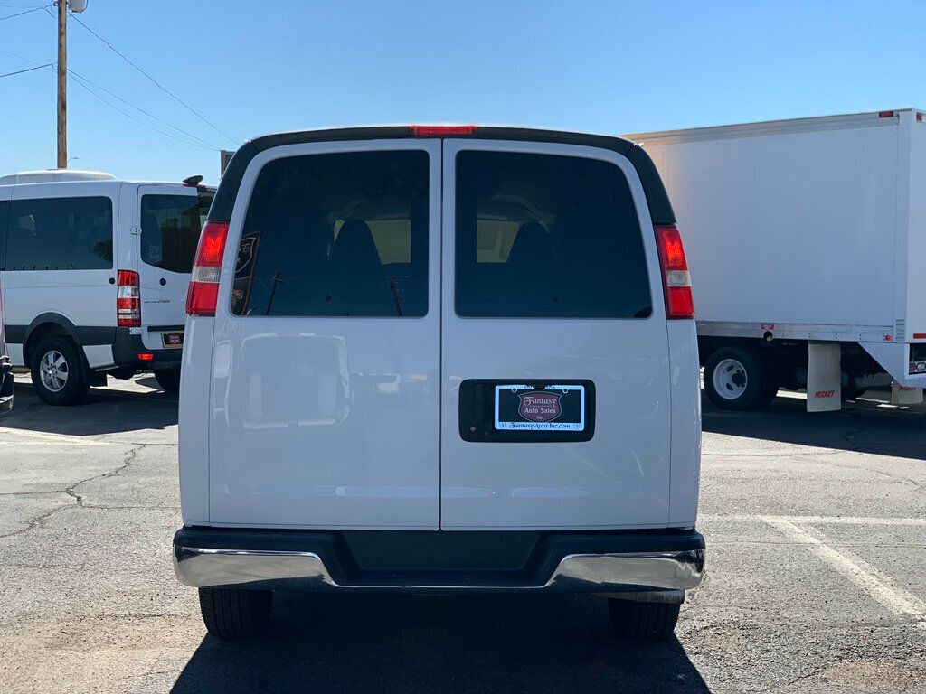 2019 Chevrolet Express Passenger RWD 3500 155" LT 15 Passenger - 22932934 - 27