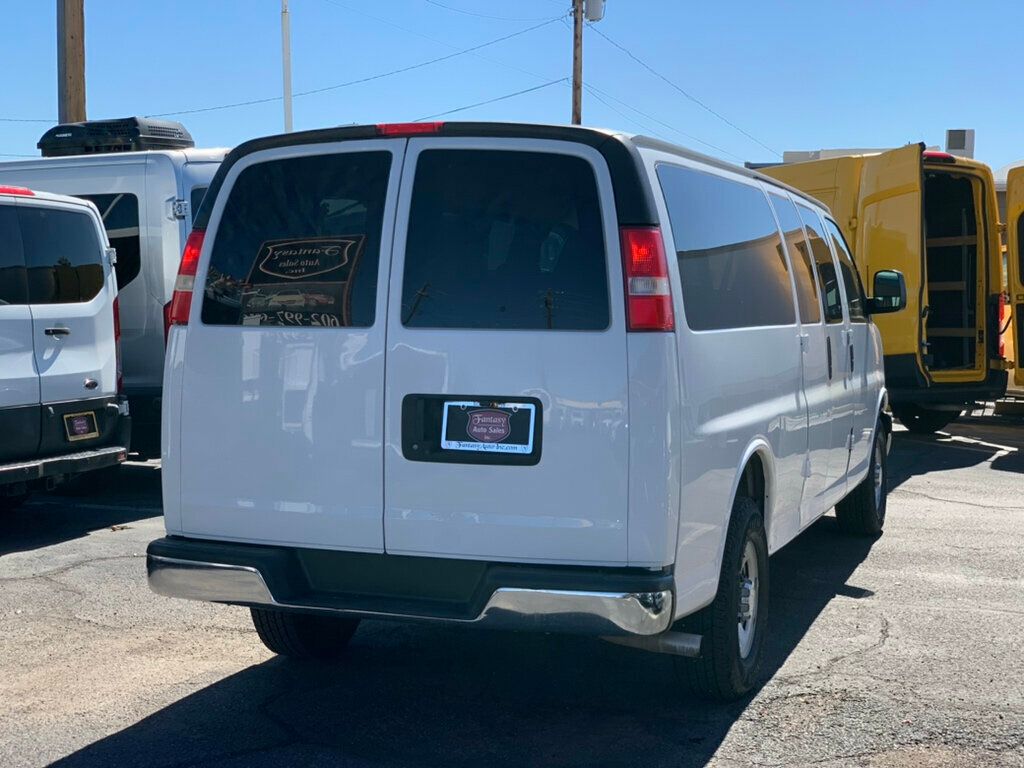 2019 Chevrolet Express Passenger RWD 3500 155" LT 15 Passenger - 22932934 - 28