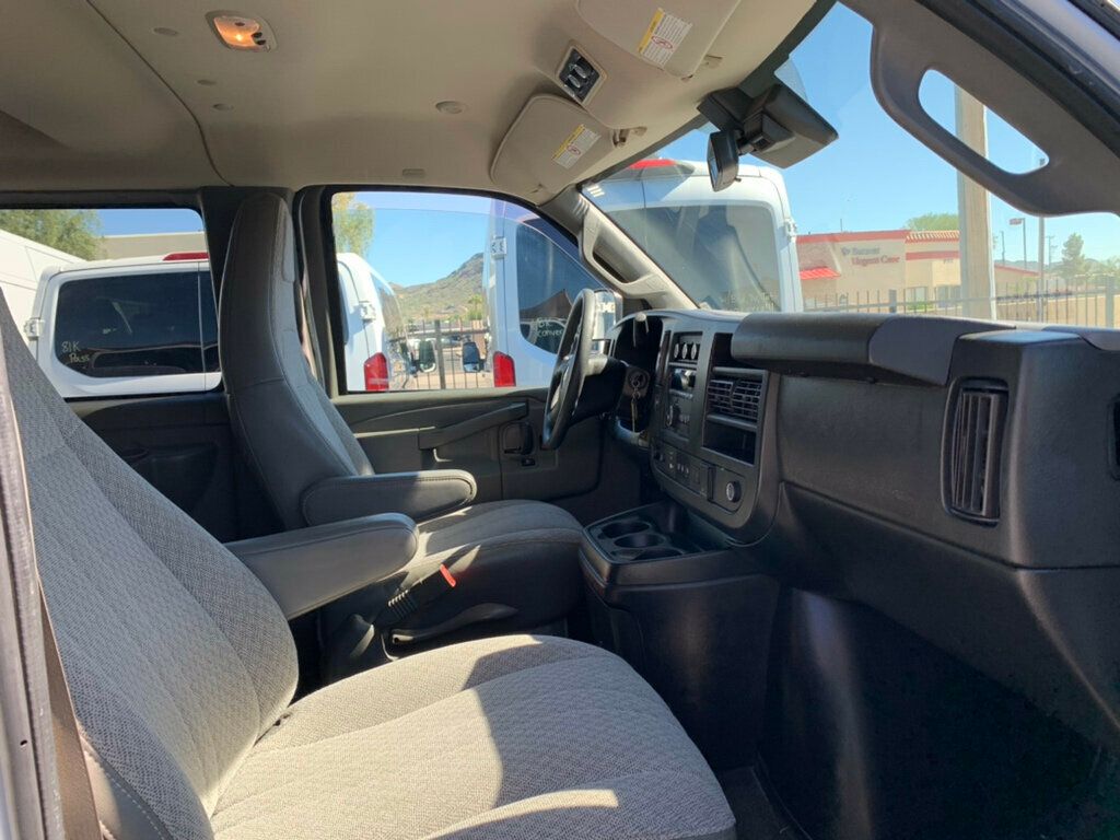 2019 Chevrolet Express Passenger RWD 3500 155" LT 15 Passenger - 22932934 - 36