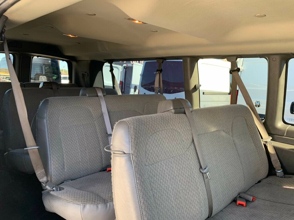 2019 Chevrolet Express Passenger RWD 3500 155" LT 15 PASSENGER - 22934291 - 10