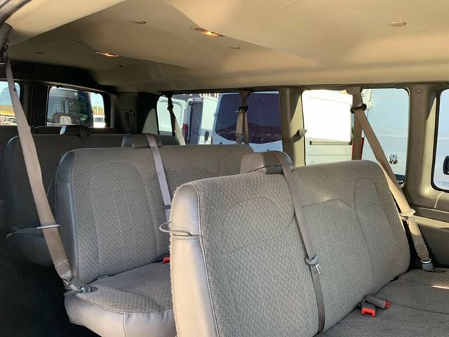 2019 Chevrolet Express Passenger RWD 3500 155" LT 15 PASSENGER - 22934291 - 10
