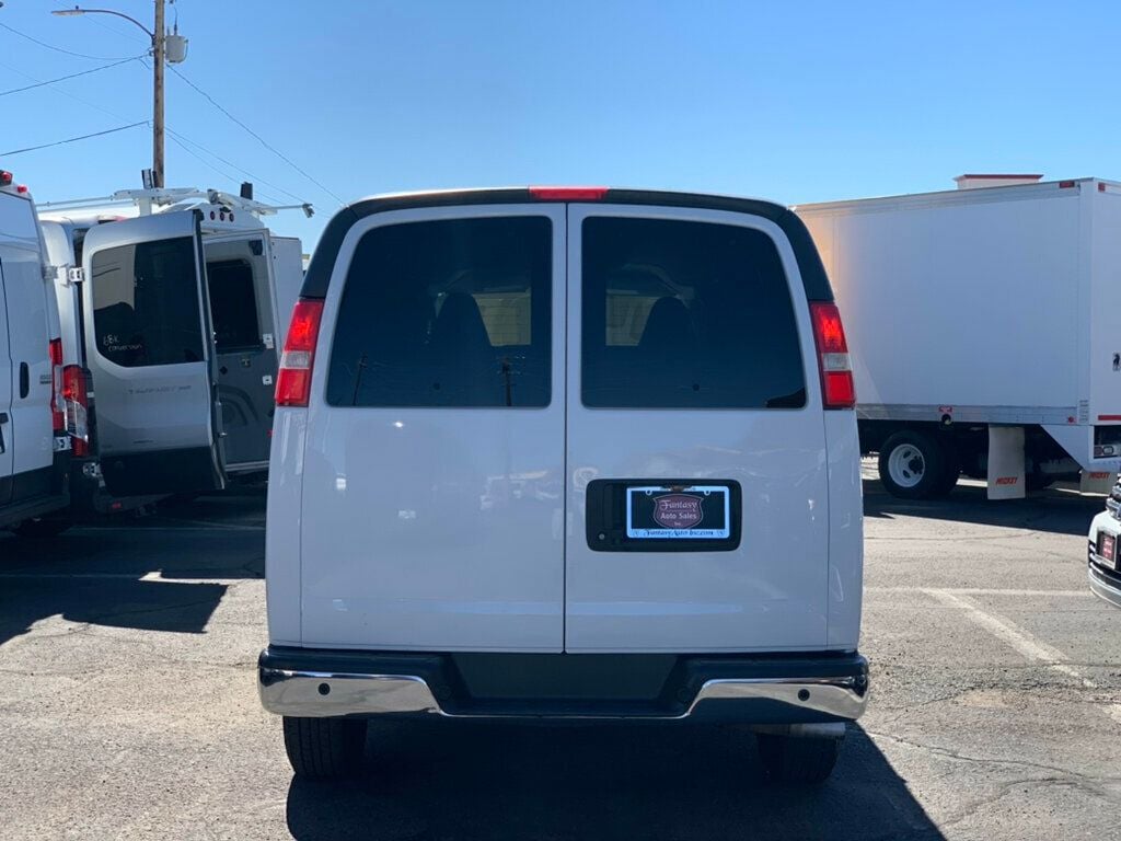 2019 Chevrolet Express Passenger RWD 3500 155" LT 15 PASSENGER - 22934291 - 17