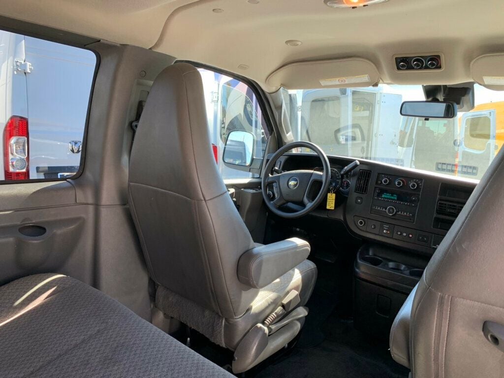 2019 Chevrolet Express Passenger RWD 3500 155" LT 15 PASSENGER - 22934291 - 31