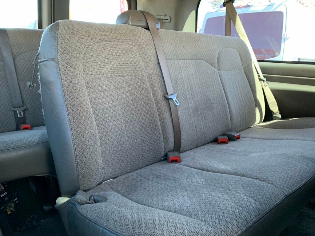 2019 Chevrolet Express Passenger RWD 3500 155" LT 15 PASSENGER - 22934291 - 8