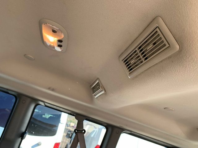 2019 Chevrolet Express Passenger RWD 3500 155" LT 15 Passenger - 22942936 - 10