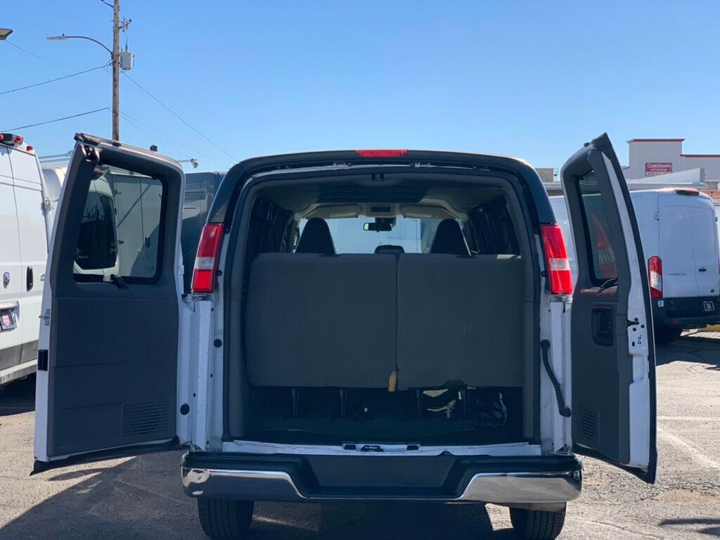 2019 Chevrolet Express Passenger RWD 3500 155" LT 15 Passenger - 22942936 - 11