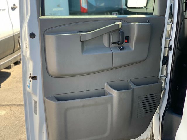 2019 Chevrolet Express Passenger RWD 3500 155" LT 15 Passenger - 22942936 - 26