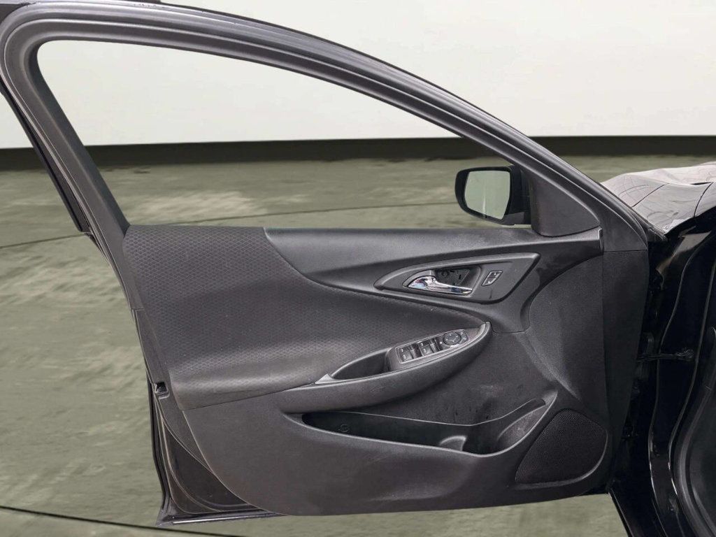 2019 Chevrolet Malibu 4dr Sedan RS w/1SP - 23003898 - 7
