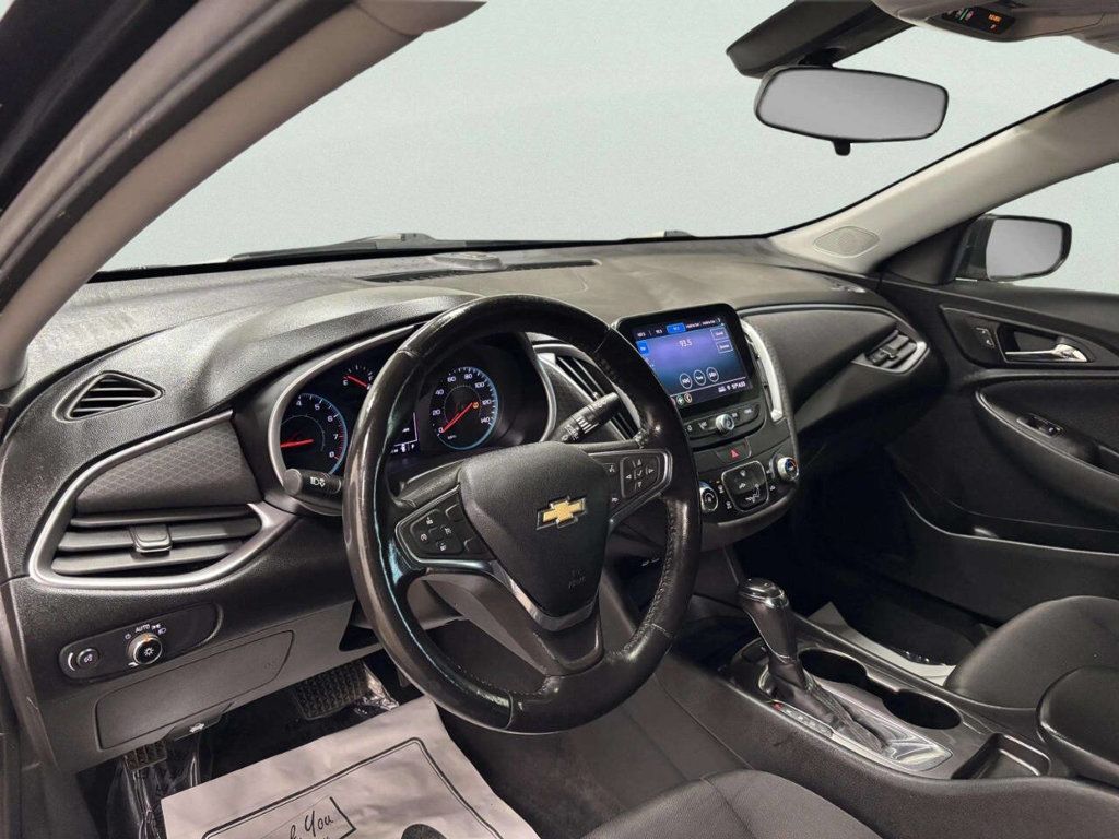 2019 Chevrolet Malibu 4dr Sedan RS w/1SP - 23003898 - 8
