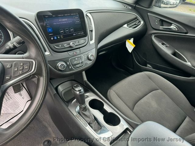 2019 Chevrolet Malibu LS Preferred Grp, Apple CarPlay, Rearview Camera, HID Headlamps - 22387254 - 19