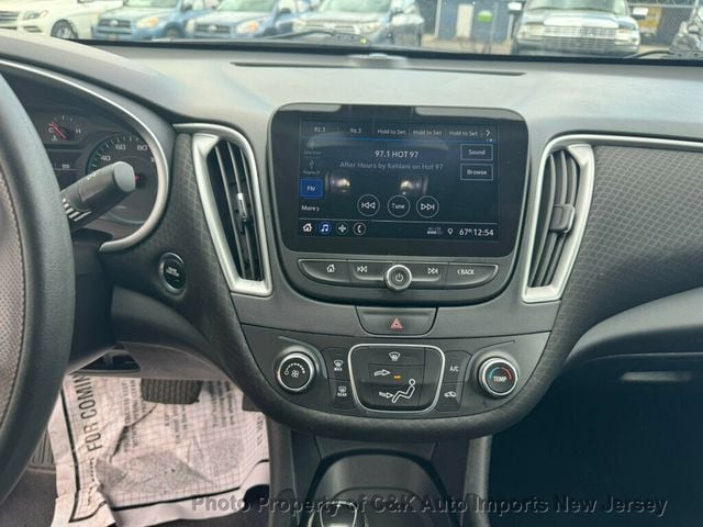 2019 Chevrolet Malibu LS Preferred Grp, Apple CarPlay, Rearview Camera, HID Headlamps - 22387254 - 22