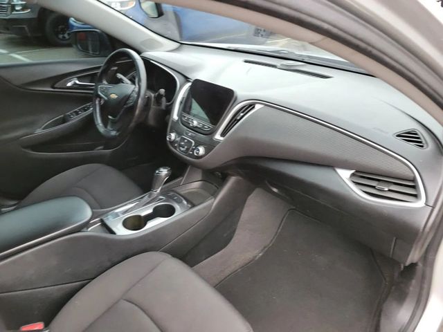 2019 Chevrolet Malibu RS Sedan 4D - 23032404 - 13