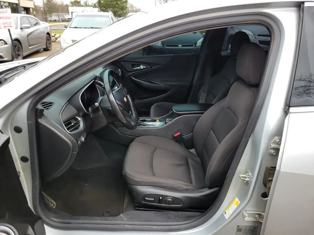 2019 Chevrolet Malibu RS Sedan 4D - 23032404 - 1