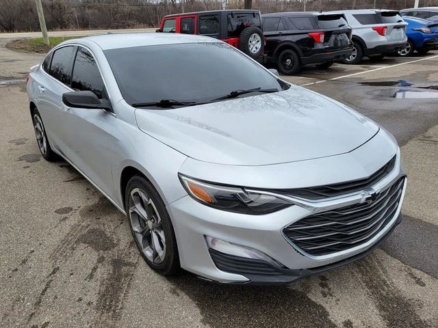 2019 Chevrolet Malibu RS Sedan 4D - 23032404 - 4