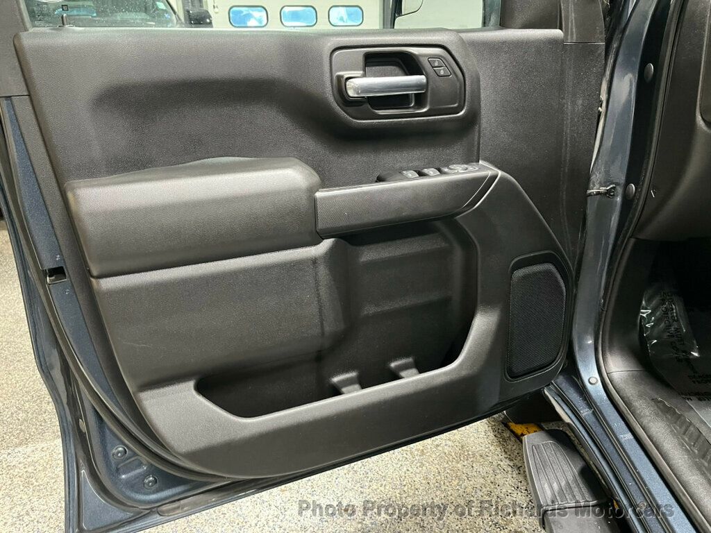 2019 Chevrolet Silverado 1500  - 22922836 - 13