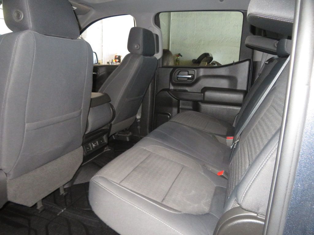 2019 Chevrolet Silverado 1500 2OWNER CREWCAB CHEVY 4X4 EXTRA CLEAN SILVERADO LT - 22935892 - 24